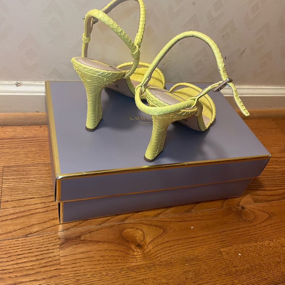 💛Louise et Cie Yellow High-Heeled Sz 9.5 Sandals🌟 - Picture 4 of 8